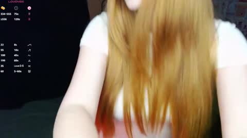 Snapshot of ayanagrrace chatting on December 19, 2025, 9:11 pm Aya online show from December 19, 2025, 9:11 pm