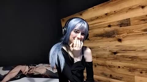 Eva online show from September 25, 2025, 4:11 pm