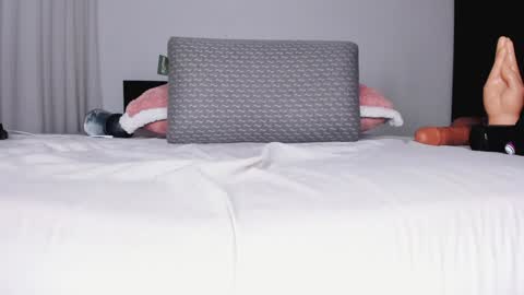 Ana  FREE   online show from December 18, 2024, 12:51 pm