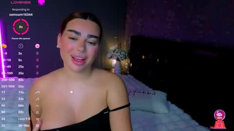  Ayla Demir  online show from December 21, 2025, 8:43 am