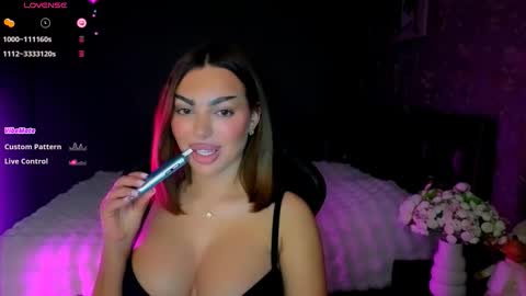  Ayla Demir  online show from February 16, 2026, 9:55 pm