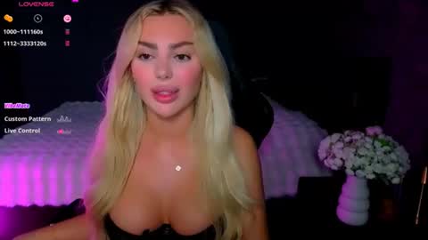  Ayla Demir  online show from June 20, 2026, 8:00 pm