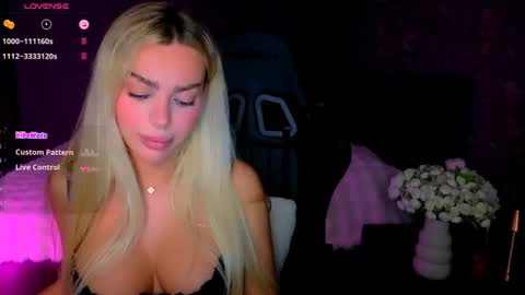  Ayla Demir  online show from June 27, 2026, 8:14 pm