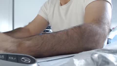 aylinniyerim online show from October 5, 2025, 2:59 pm