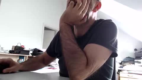 aylinniyerim online show from April 3, 2026, 2:15 pm