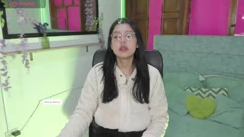 Aysha online show from April 19, 2026, 3:28 am