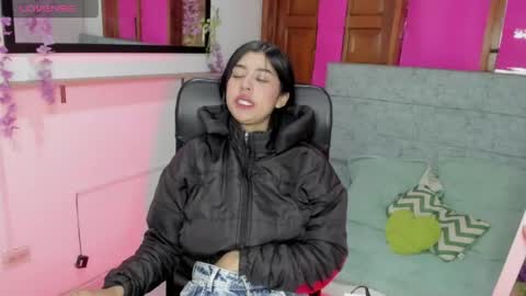 Snapshot of aysha_winxs chatting on June 5, 2026, 6:52 am Aysha online show from June 5, 2026, 6:52 am