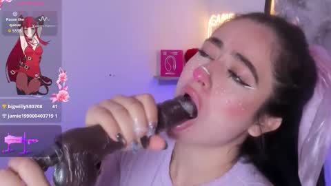 ayshel_lira online show from November 21, 2025, 2:05 pm