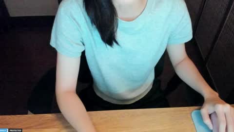 Snapshot of ayumianzu chatting on May 4, 2026, 9:55 pm anzu online show from May 4, 2026, 9:55 pm