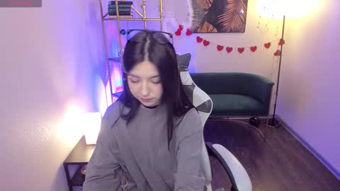Snapshot of azaliya_haze chatting on March 12, 2026, 5:46 am Azaliya online show from March 12, 2026, 5:46 am