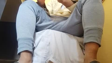 azazbrahem online show from February 24, 2025, 9:43 am