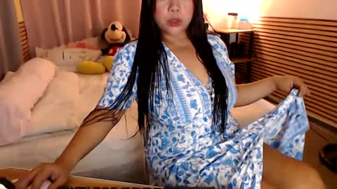 Snapshot of azianalina chatting on December 7, 2024, 2:20 am Lina online show from December 7, 2024, 2:20 am
