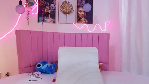 Snapshot of azul_horny chatting on May 13, 2026, 10:38 pm PRINCESS AZUL. online show from May 13, 2026, 10:38 pm