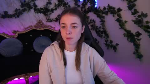 Babe online show from October 8, 2025, 7:17 am