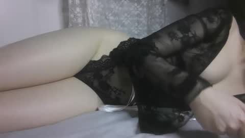 Ava online show from November 1, 2025, 7:49 pm