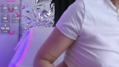 Queen B online show from February 16, 2026, 5:42 pm