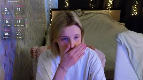 Snapshot of babees_eva chatting on April 2, 2026, 10:57 am Sweety Eva online show from April 2, 2026, 10:57 am