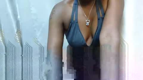 Snapshot of babelicious79 chatting on October 15, 2025, 12:44 am babelicious79 online show from October 15, 2025, 12:44 am