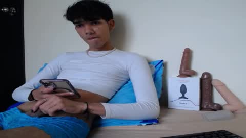 babitas44 online show from April 28, 2026, 7:08 pm