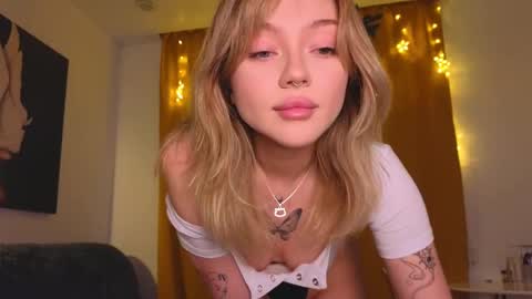 bb adele  online show from December 24, 2024, 6:50 pm