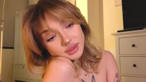 bb adele  online show from February 26, 2025, 8:44 pm