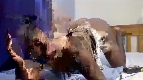 Snapshot of baby_cool430496 chatting on February 28, 2025, 9:25 am baby cool online show from February 28, 2025, 9:25 am