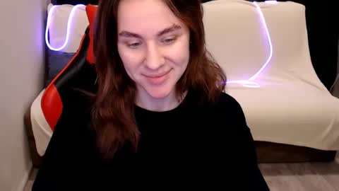 baby_kitte online show from January 2, 2025, 5:14 am