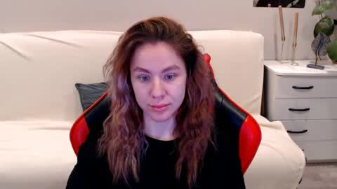 baby_kitte online show from January 10, 2025, 3:39 am