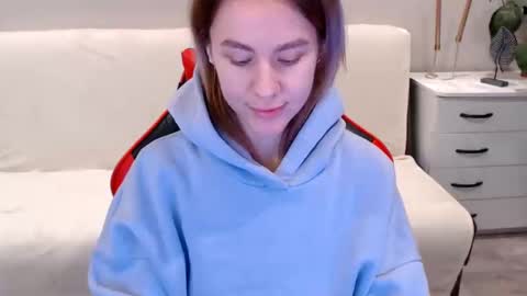 baby_kitte online show from January 13, 2025, 3:23 am