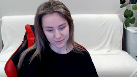 baby_kitte online show from January 24, 2025, 3:00 am