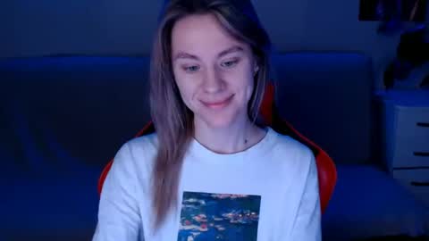 baby_kitte online show from January 28, 2025, 9:50 pm