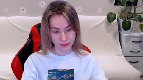 baby_kitte online show from March 3, 2025, 4:36 am