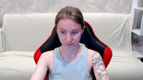 baby_kitte online show from September 16, 2025, 4:02 am