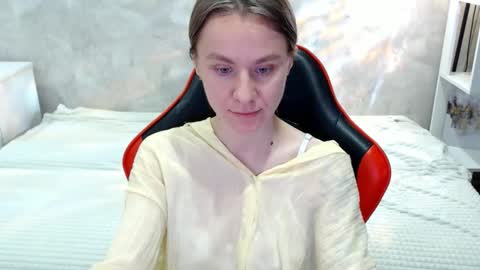 baby_kitte online show from September 30, 2025, 3:55 am