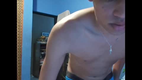 Snapshot of baby_mooonx chatting on November 28, 2025, 7:38 pm adrian online show from November 28, 2025, 7:38 pm