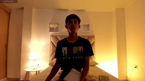 Snapshot of baby_noaht chatting on June 1, 2026, 1:46 pm baby_noaht online show from June 1, 2026, 1:46 pm