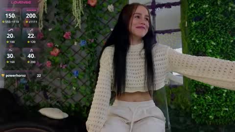 Baby Nico online show from October 23, 2025, 4:28 pm