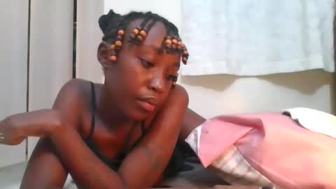 baby_smiler online show from May 12, 2026, 11:02 pm