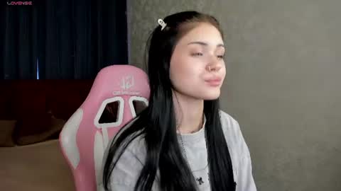 baby_sunsh1ne_ online show from July 5, 2026, 8:54 am