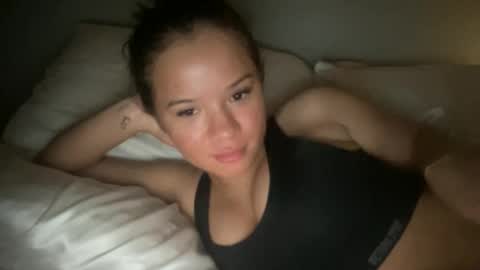 Snapshot of babyaves chatting on February 1, 2026, 7:07 am babyaves online show from February 1, 2026, 7:07 am