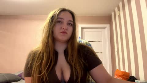 Snapshot of babyblissxx chatting on May 29, 2026, 10:52 pm Katerina online show from May 29, 2026, 10:52 pm
