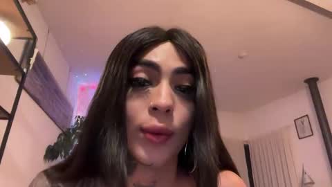 Brianna   online show from September 25, 2025, 2:59 am