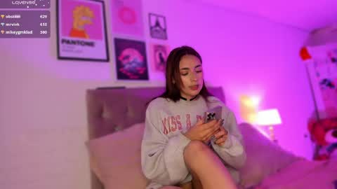 Snapshot of babychaos_ chatting on May 16, 2026, 12:51 am Mariana online show from May 16, 2026, 12:51 am