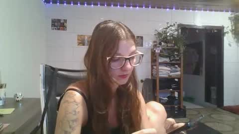 Snapshot of babydemon6 chatting on February 19, 2026, 9:44 pm babydemon6 online show from February 19, 2026, 9:44 pm