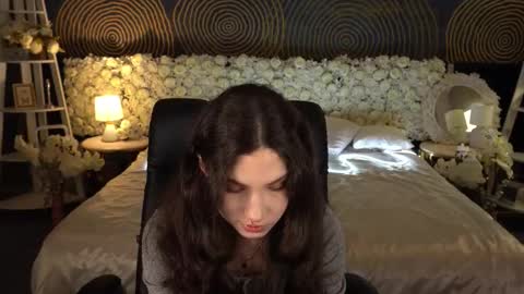 Snapshot of babyflowerr chatting on February 1, 2026, 7:56 pm Sasha online show from February 1, 2026, 7:56 pm