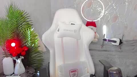 Snapshot of babyisperfect chatting on February 13, 2026, 3:57 am Sophia online show from February 13, 2026, 3:57 am