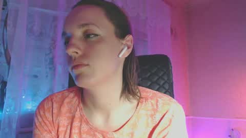 Sonya online show from March 4, 2025, 2:49 am