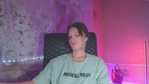 Sonya online show from September 10, 2025, 8:09 pm