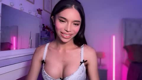 babysabrinaxx online show from February 6, 2026, 5:05 pm