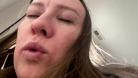 babyslut03_23 online show from April 19, 2026, 12:22 am